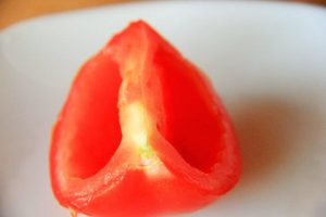 Deseeded tomato