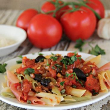 12 of the Most Popular Vegetarian Recipes from Around the World Penne Puttanesca | Italy www.compassandfork.com