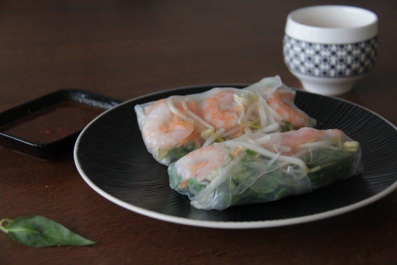 serving - Fresh shrimp rice paper rolls www.compassandfork.com