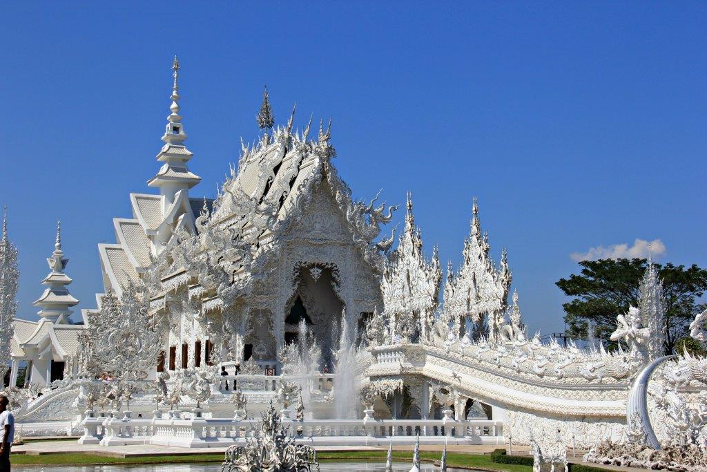 A First Time Visitor's Guide to the best Temples of Thailand White Temple