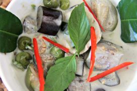 A Foodies Guide to the Best of Thailand Thai Green Chicken Curry www.compassandfork.com