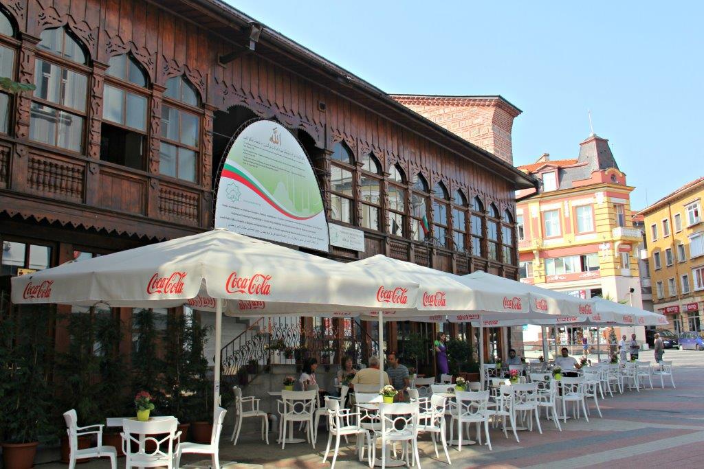 4 Great Reasons why you need to Visit Plovdiv Bulgaria www.compassandfork.com