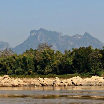The Slow Boat to Luang Prabang – Taking the Comfortable Option www.compassandfork.com