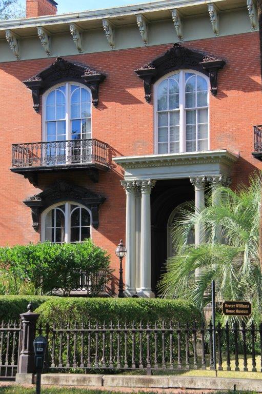 Why is Savannah Known as the Most Haunted City in the USA? www.compassandfork.com