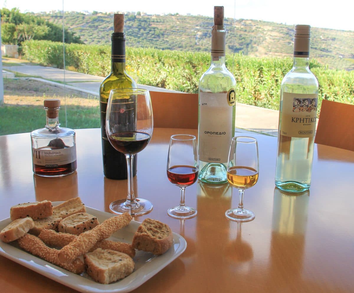 The Best Traditional Foods in Crete to Try - wine