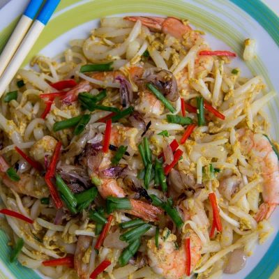 Why this Malaysian Char Kuey Teow Recipe is the Best Ever www.compassandfork.com