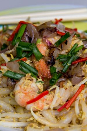 Why this Malaysian Char Kuey Teow Recipe is the Best Ever www.compassandfork.com