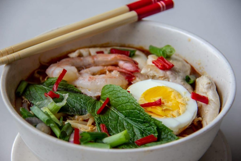 Why This Simple Prawn Laksa Recipe is the Best www.compassandfork.com